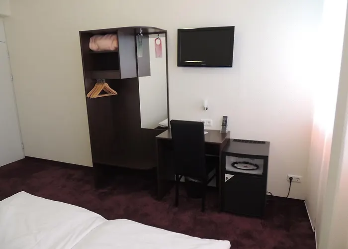 Aaa Budget Hotel Köln